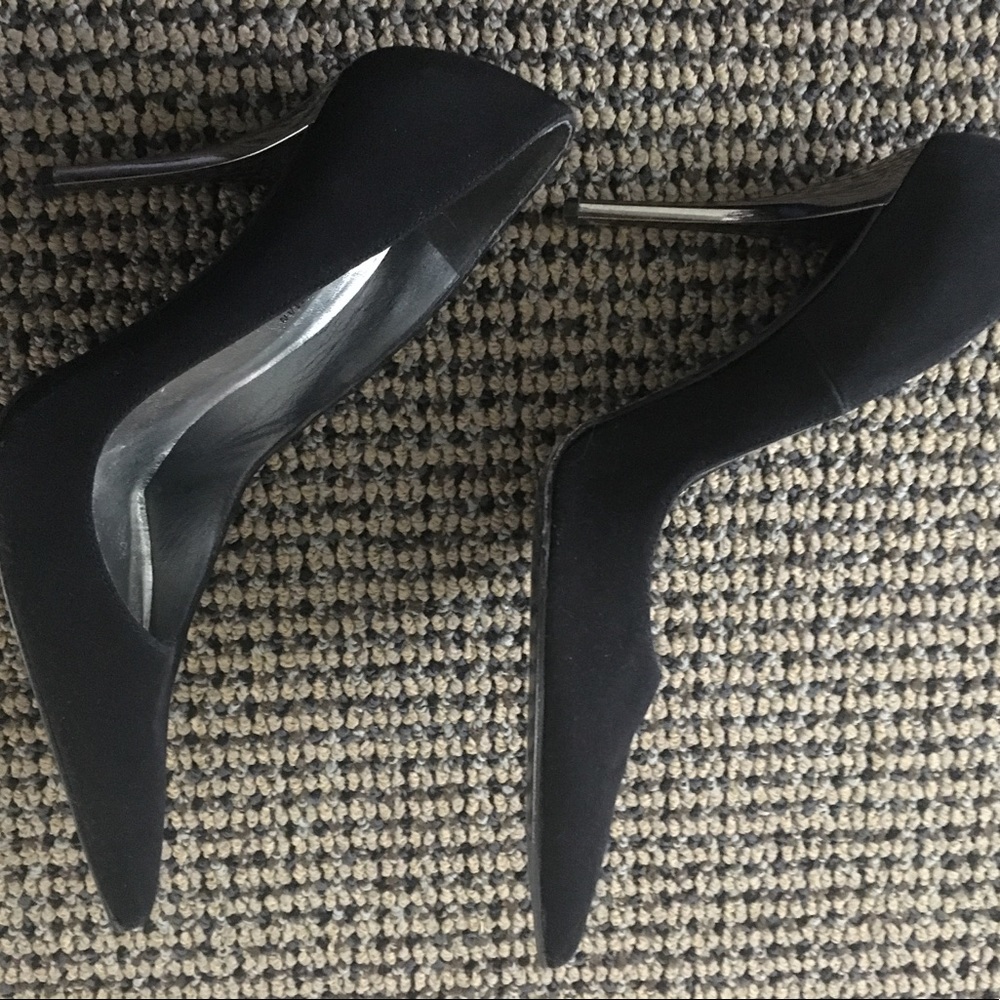 Vintage Stuart Weitzman Pointy Toe Heels